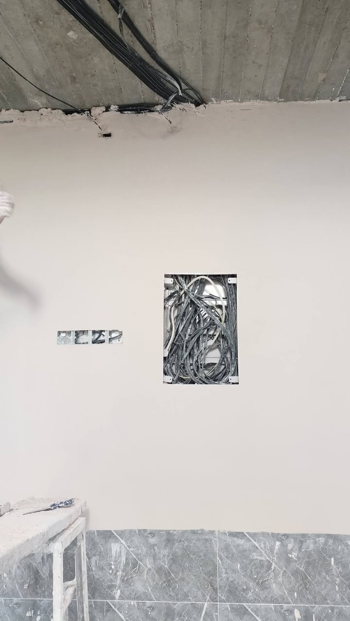 كادر لبخ جص شغل ع المساطر من الموصل اتقان في العمل والتزام في الكلام المبيت في موقع العمل البيت يطول 3ايام بعد العيد اباشر في الشركاط حي الكطمير اذا بيتك جاهز اتصل اتحول عليك وحي الله الجبور شلع رقم الهاتف *********** ☕🫖
