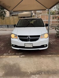 دوج كرفان للبيع موديل ٢٠١٢  وارد أمريكي محرك ٣٦٠٠ سيارة نظيفه وجاهزه ك...