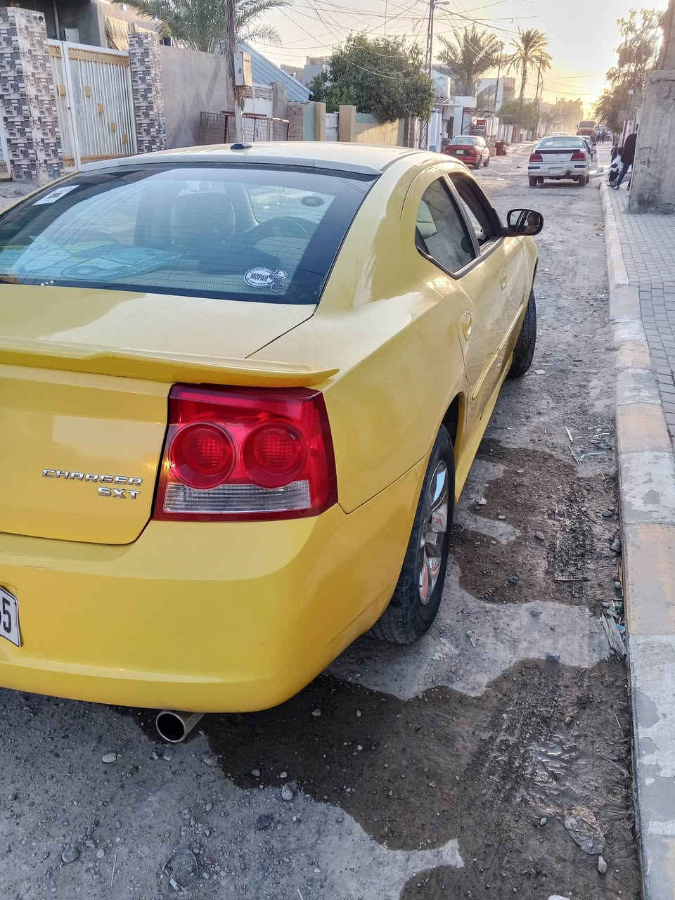 السلام عليكم السياره للبيع موديل 10 اصل محرك 3500 جاهزة محرك وكير وتبريد وتخم تاير صدر امامي خلفي رقم نينوى دولي سنوية نافذة 29
حادث السياره جاملغ وبنيد 
مكان السياره سامراء 
السعر 98 
***********
