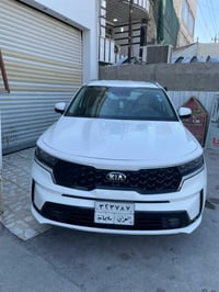 سورنتو 2021 خليجي لون ابيض  ٤ سلندر  مكفوله عدا  باب مفتوح و شويه صبغ ...