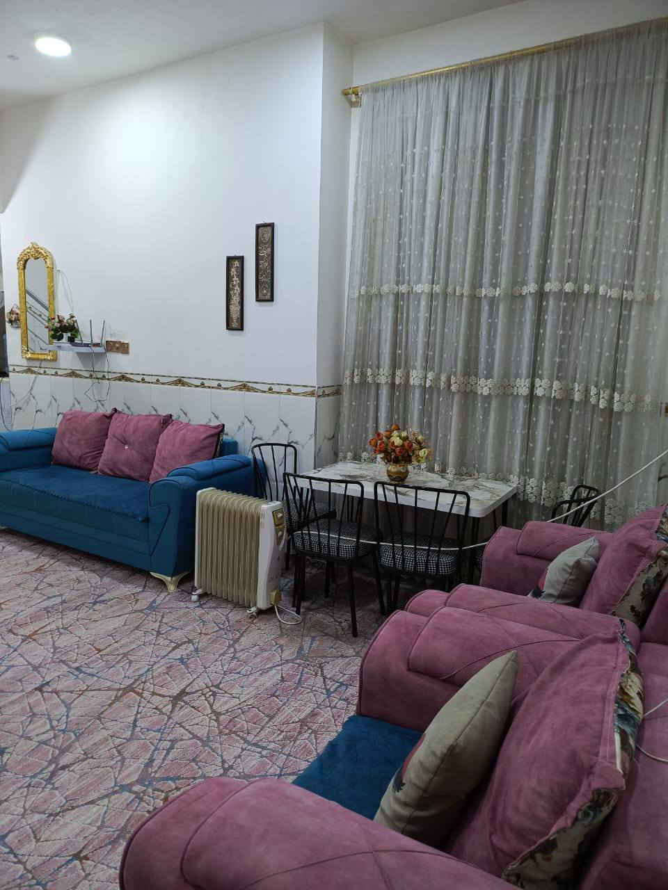 بسم الله الرحمن الرحيم
دار سكن في حي ٣٦
جهة الحكم قرب دائرة المرور
شارع ٢٠ 
المساحه / ١٥٠ متر الدار يتكون من
طابقين مسلح
الأول / غرفه واستقبال ومطبخ وصاله وصحيات داخليه وخارجيه
الثاني / ٣ غرف نوم وصاله وصحيات
وباقي التفاصيل مراجعة مكتب الاصالة للعقارات ***********
