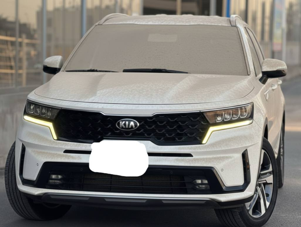 كيا سورنتو موديل 2021 خليجي السيارة مكفولة  
رقم بغداد الماني  
السيارة ماشية 80.  اصل.  السيارة مضمومة. وافحص وين مايعجبك 
مكينه  - 6 سلندر  سياره تحتوي على 4 وضعيات قياده 
مواصفات سياره 
- بصمه  عدد 2 
- تشغيل عن بعد
-جنطه كهرباء 
- مرايات شفط 
- تخم تاير جديد 
- سبع الالوان داخلي 
- ترحيب 
- لايت لد  4 عدسات 
_ دواخل بيچي 
-  2 كشن كهربائي
 - تحكمات استيرن  
-  3 قطع تبريد 
- مثبت سرعه 
- بصمه ابواب 
- حساس امامي + خلفي 
- شفتات استيرن   3 سبورت  وسمارت2  وايكو 1
- شاشه لمس تبريد 
- نضام مانع انزلاق 
- شاحن لاسلكي 
- كل مواصفات السورنتو بيهة 
- علما السيارة محجوزة فقط هاي السنة.  استقطاع مباشر من الماستر وكالة عامة مطلقة باسم المشتري. 
- السعر 245      مكاني ديوانية مركز.***********
