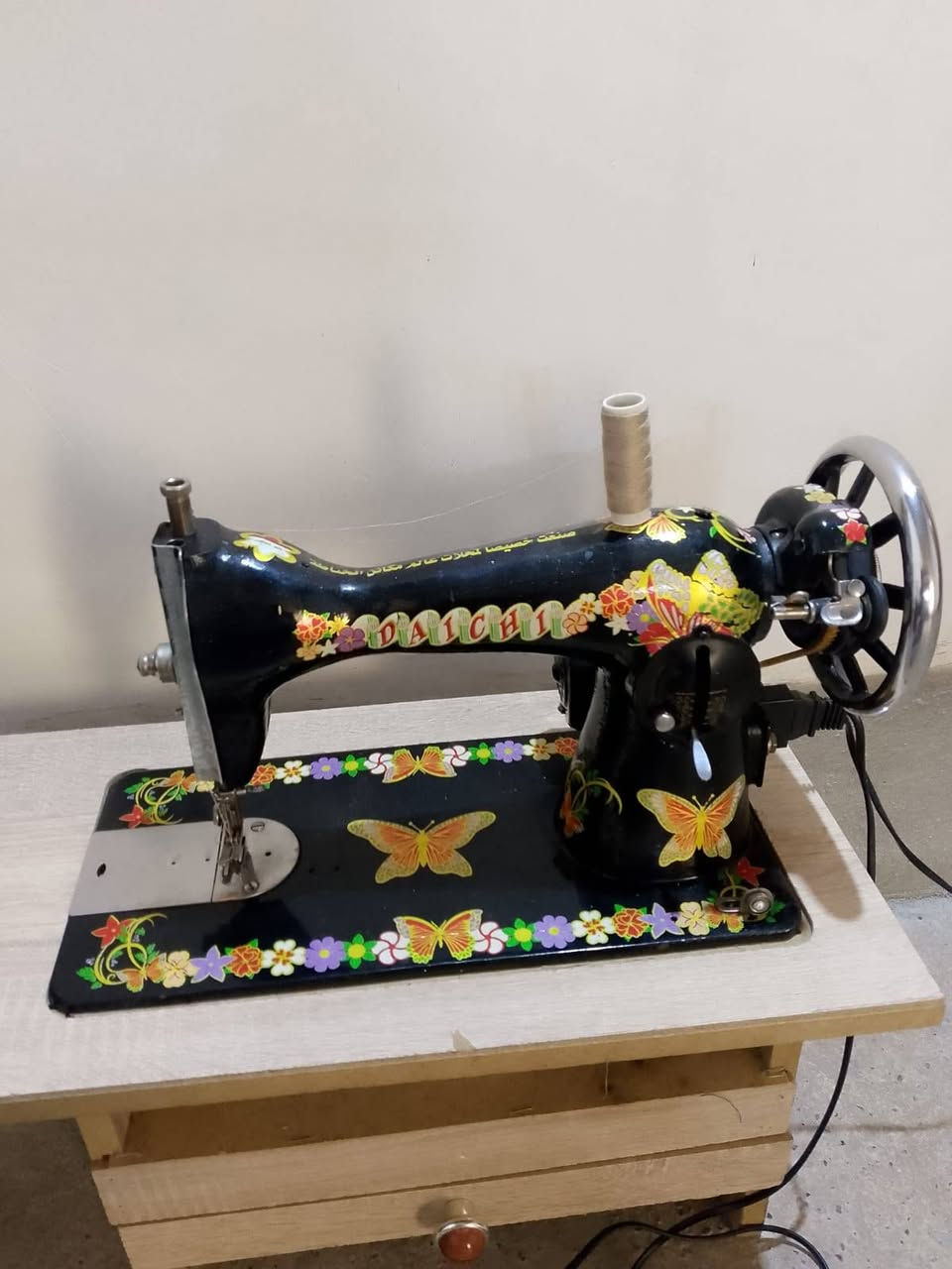 مكينه للبيع سعره قفله 35
***********
