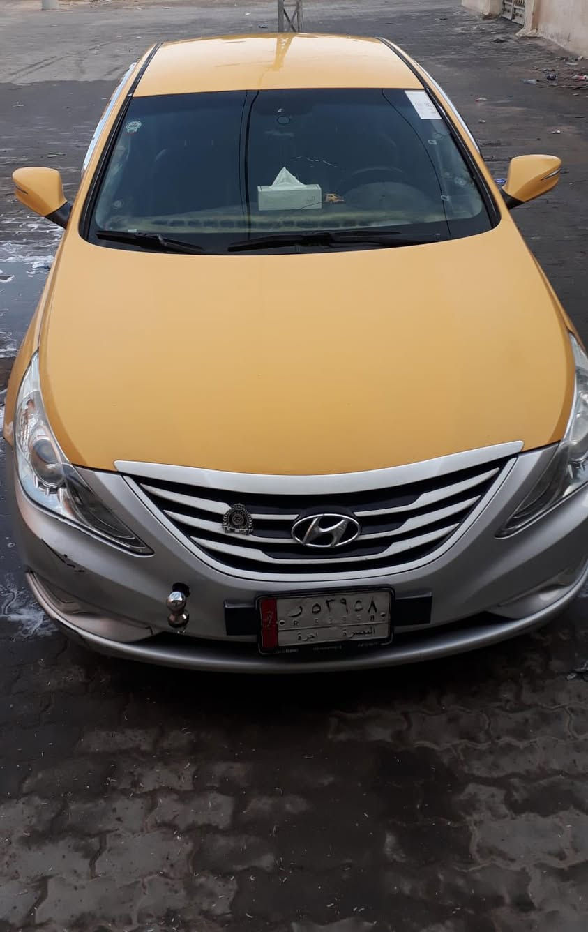 السلام عليكم سوناته موديل ١٠١٢ وارد كوري السياره كير مكينه حداديه تايرات تبريد كلهن خير من الله جاهزه ما نقصهه شي كفاله من الضربه ما عده بيهه دحچه مال ستوته بل باب مال السايق من جوه خفيفه كلش العنوان بصره قبله الستفسار (***********)السياره بيهه منضومت غاز ستوني شادهه
