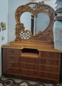 طقم غرفة نوم • أثاث