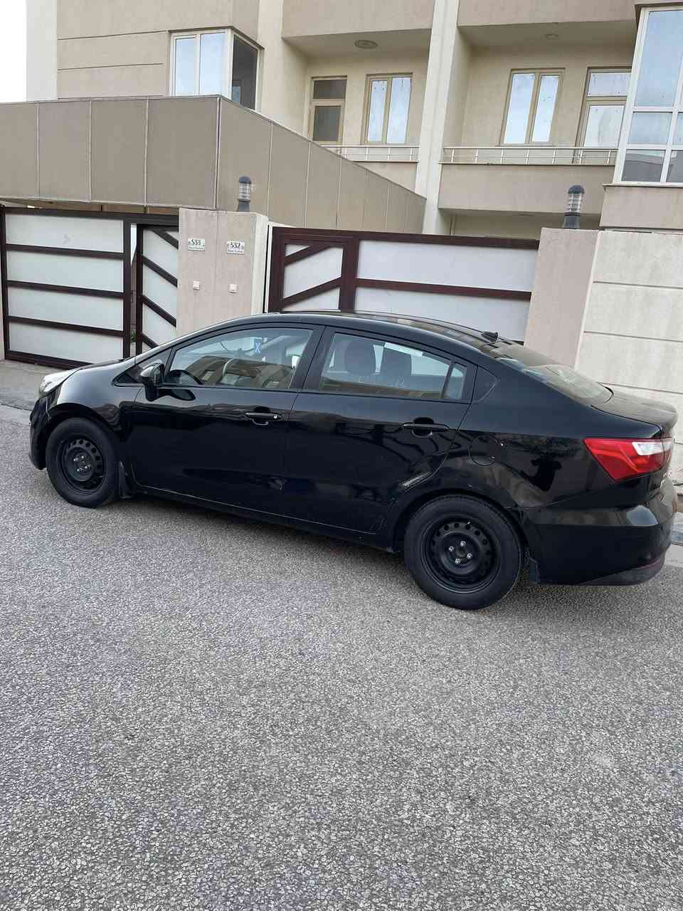 السلام عليكم  للبيع كيا ريو موديل ٢٠١٧ 

السعر ٨٥ وبيها مجال قليل 

رقم اربيل مكينه ١٦٠٠ بيها بداية تبخير

كير 6 نمر رياضي

تحكمات استيرن +حساسات خلفية 

شاشة كبيرة +نظام أيكو 

حادثها ٤ قطع صبغ فقط مو تبديل 

للاستفسار ‭٠٧٧٧ ٩٩٣ ٩١٧٤‬
