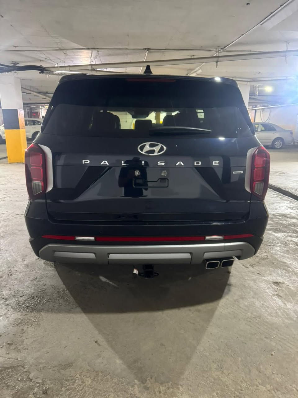 السلام عليكم
هونداي بالسايد 2024 وراد امريكي 
السيارة بيها دعامية امامية تبديل نفس الون بدون صبغ ايرباكات كلها سليمة السيارة نظيفة وبيها حساسات وكشنات جلد وشاشة وبعد هواي مواصفات السعر 295 ورقة 
للستفسار ***********
