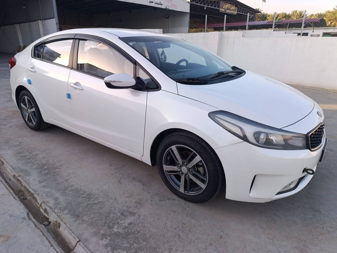 سيراتو2017 خليجي رقم سليمانيه الجديد
سياره جديده مابيها نقص
نص مواصفات
مكفولة من صبغ تبديل بيها بارد قليل 
واسط الزبيدية 
***********
