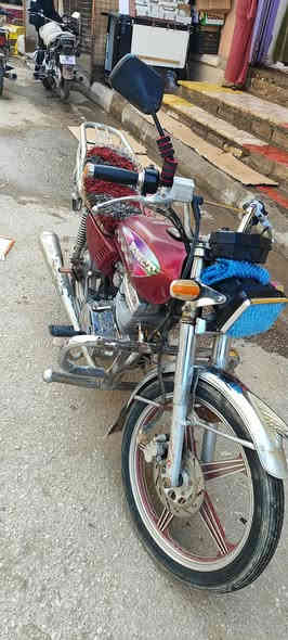 سلام عليكم اخوان ماطور بارت عقاد للبيع موديل 17 ماطور نضيف دشبول الكتروني محرك فول نضافه گدام عينك وصل 350 عندك زود تعال المكان القائم حصيبه 

للتواصل على الرقم  ***********
