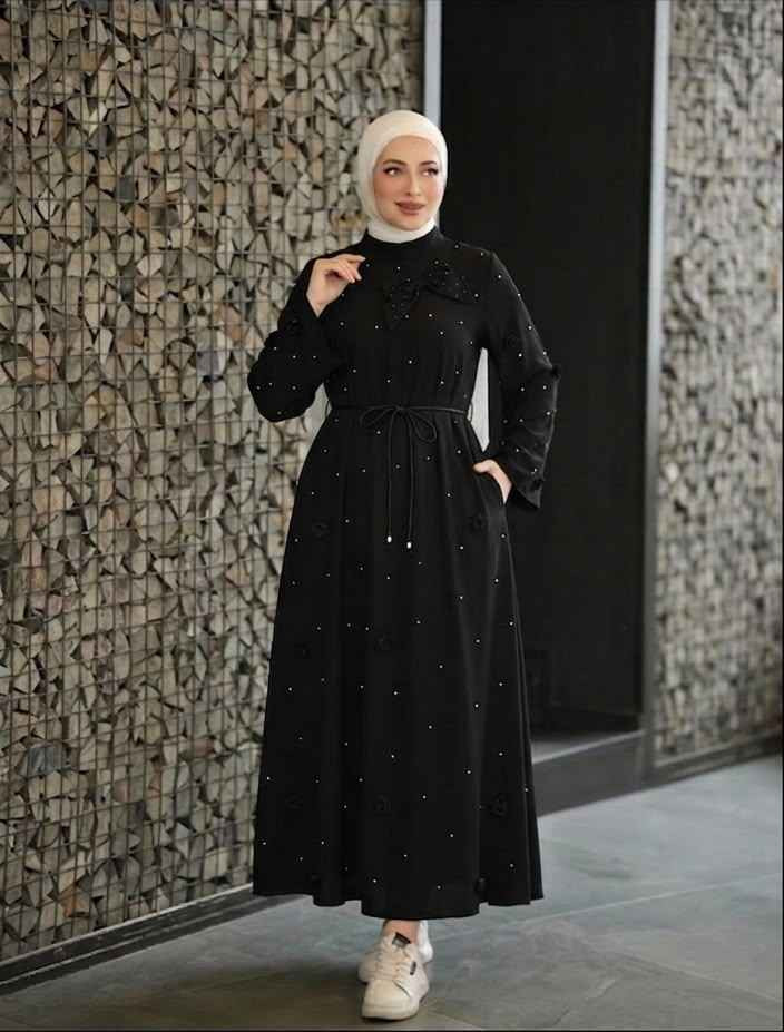 🖤 فخامة الموديل التركي لموسم محرم 🖤
وصلنا فستان (سواد فاحم) راقي جداً، قماش دبي تركي درجة أولى، مطرز باللؤلؤ الناعم والفيونكة المميزة ✨ مناسب جداً للمناسبات والزيارات.
​🔹 الخامة: دبي تركي أصلي (ثقيل ومرتب باللبس).
🔹 القياسات متوفرة: 38, 40, 42, 44, 46.
🔹 السعر: 16 دينار فقط!
🔹 التوصيل: متوفر لكافة المحافظات بـ 6 آلاف بتوصيل سريع.
📥 للحجز، أرسلي القياس والاسم والعنوان على رسائل الصفحة. عمارة, ميسان


**إذا كنت صاحب هذا الإعلان وتريد حذفه لأي سبب، رجاءا أرسل رسالة إلى الدعم الفني**