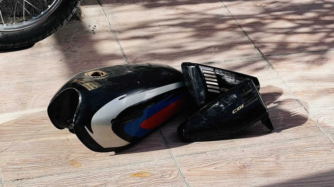 تانكي نامه الاصلي بس بي شويه زنجار ينغسل من جوه سعر ب١٠. مشروع المسيب


**إذا كنت صاحب هذا الإعلان وتريد حذفه لأي سبب، رجاءا أرسل رسالة إلى الدعم الفني**