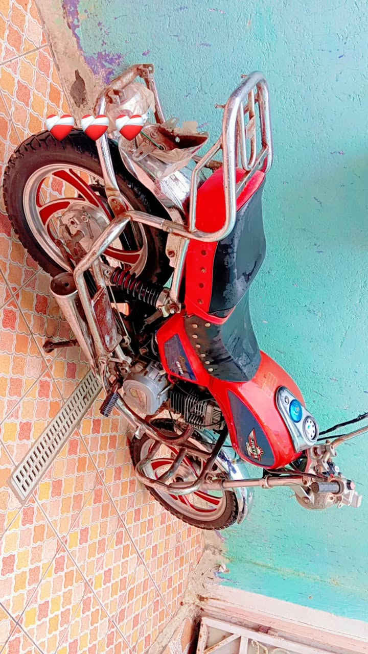 دراجه تايمتو (اوراق)
موديل (13) 
السعر 400
النظافة مثل ما موضح بالصور 
تجي تشغلها وتاخذها 
مكانها الشطرة قرب بستان خنجر
الرقم ***********
