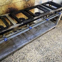 طباخ سل ستيل ٥ عيون شغال طباخ   طول ٢٥٠  عرض ٥٠  للتواصل ٠٧٧٢٥٨٣٦٣٥٨