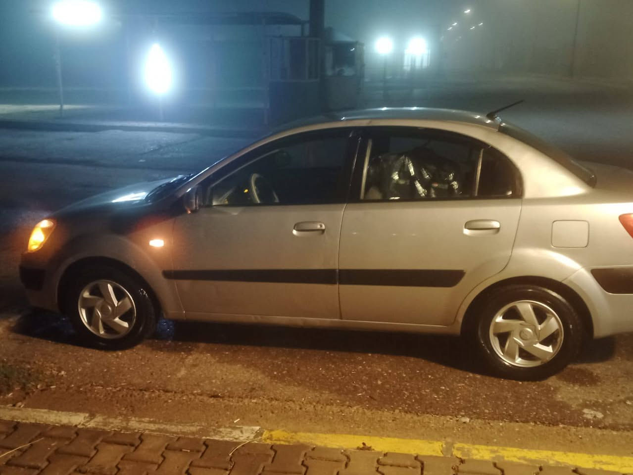 السلام عليكم للبيع كيا ريو موديل2008 ادوات كير محرك شرط صدر تواير جدد كلو جديد السعر 37وبيها مجال ***********
