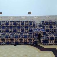 ٣ قنفات • ٥ كراسي • رمادي الجزيرة