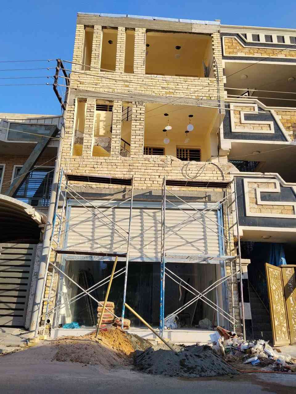 كادر مصري لبخ  شغل درجه اولي تسليم مهندس لبخ ثقل لبخ جراره تشميع طلس تركيب فوم تشطيب جميع انواع الوجهات وتغليفها 
للتواصل علي الرقم ***********
مكاني بغداد
