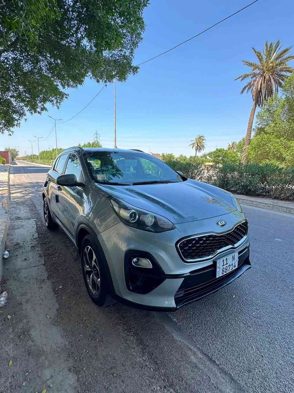 السلام عليكم سبورتج 2020 خليجي سيارة بحالة الوكالة ريحة الشركة بيها سبيرها منازل محرك2000 دوش الممشى 67 بيها ملاحظتين خفيفة قبغ الصندوك الربع الاخير الجوه بي صبغ ع كد شبر وبارد بالجاملغ الايمن فقط العنوان بغداد حي العامل السعر 158 وبيها مجال حگ الجيه ***********
