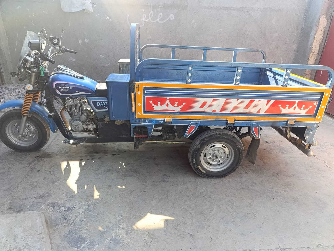 ستوته 2018 مكفوله كفاله عامه مكينه 23 رقم انكليزي واسط شتوته جاهزه  كهربائيات كلها شغاله  تخم تاير السعر مليون و900الف  شاصي مكفول ركبه مكفوله شغل واطلع *********** نقص بس باتري ضعيف
