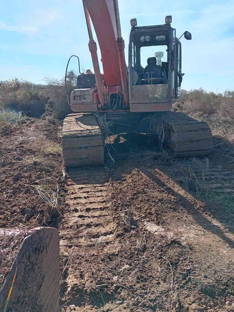 حفاره زت 2005 عادي حدادي ٪100
سرفه 80 محرك مضخه كنترول خير من الله *********** /? ***********
