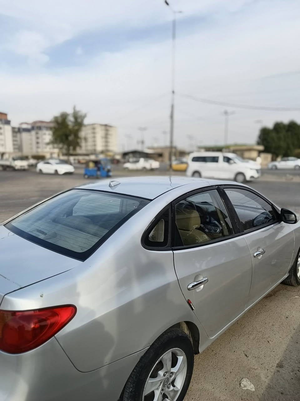 السلام عليكم انترا خليجي موديل ٢٠١١ بيها حادث جاملغ خلفي وجاملغ أمامي السعر ٧٣ وبيها مجال رقمي ***********
