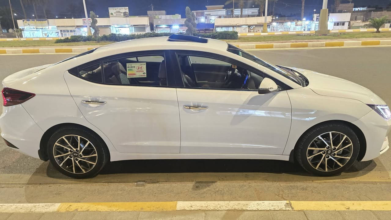 النترا 2020 خليجي  
فول  المواصفات للاخيرررر 1/1 الكاصد 
مكفولة من الصبغ والتبديل عده الي امشر بل احمر 
مكينة 2000 دوش
ماشيه ٧٩ الف حقيقي 🔔 سبير منازل 
سلايد - فتحه
بصمه 
كاميرا  أمامي خلفي      
شاشةكبيره اندرويد 
تحكم أستيرن 
وضعيات قيادة متعدده ٣ وضعيات
عادي وسبورت وذكي
مري شفط نضام ترحيب 
صندوق بصمه ذكي
لد نهاري 
تبريد قطعتين
ويل كب/ويل كروم/ويل 17 
داخل جلد لونين     
مدخل AUX+USB/بلوتوث...
شاشه عطلات 
السعر / ١٧٥/ بيه مجال بصيط
اتصال ***********
