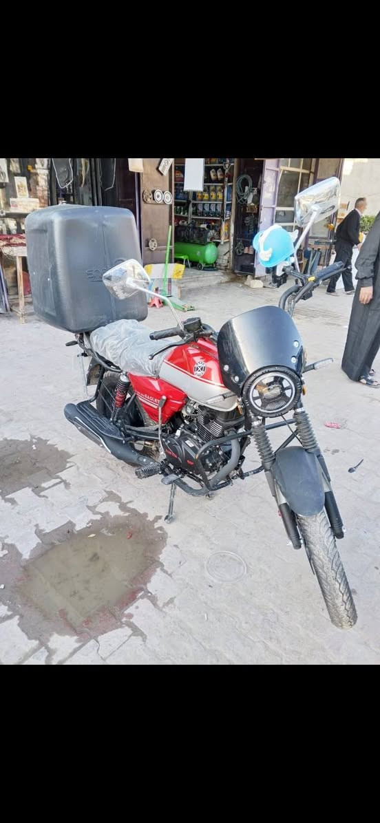 دراجه للبيع دايوان موديل ٢٠٢٥ قبل شهر ماخذها جديده اقل ١٠٠٠ ماشيه كيلو متر موجود بالصوره السعر مليون و٤٥٠ بيه مجال بسيط للإستفسار على الرقم التالي***********  غير متواجد عله الفيس رمشلي واني اخابرك عندي فاتوره
