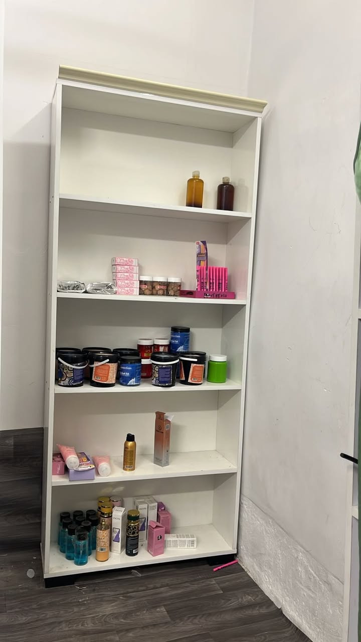 سعر الرف الواحد ب٥٠ اللف اني اشتريت الواحد ب٨٠ 
تعالو اخذوهن ماعندي توصيل @إشارة سرى العبيدي


**إذا كنت صاحب هذا الإعلان وتريد حذفه لأي سبب، رجاءا أرسل رسالة إلى الدعم الفني**