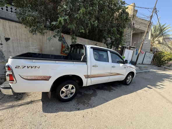 سلام عليكم بيكم هايلوكس 2009 سياره كير مكينه اكسل خير من الله بسمي رقم واسط سونار مرفوع بل صور مكاني بغداد شعب *********** 
سعر 145وبيه مجال
