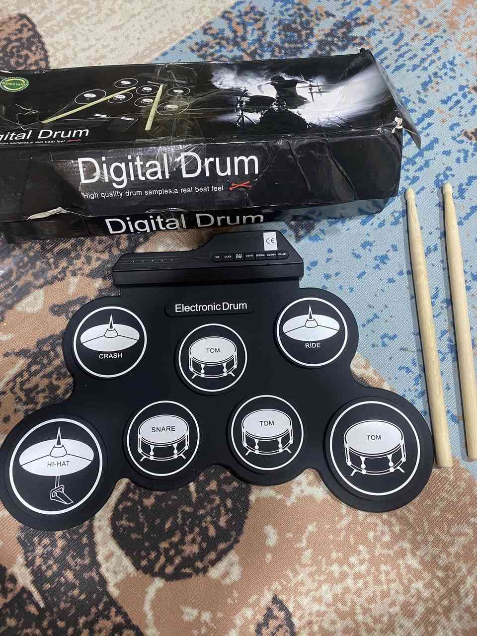 عندي هاي الاله مسيقيه على اول تم بل عفيه


**إذا كنت صاحب هذا الإعلان وتريد حذفه لأي سبب، رجاءا أرسل رسالة إلى الدعم الفني**