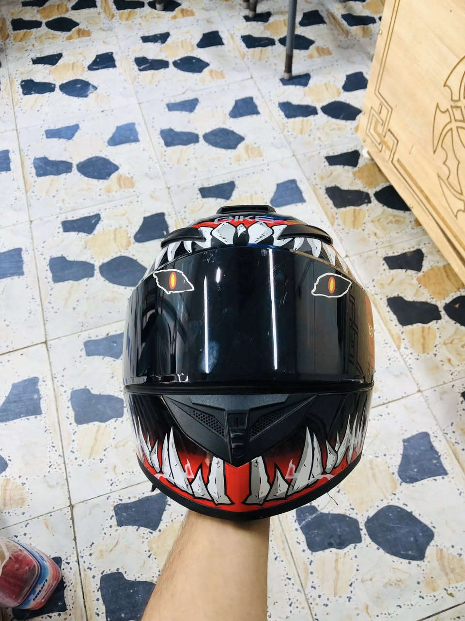 خوذه دراجه مستعمله نضيفه ب40 
اتصال ***********
