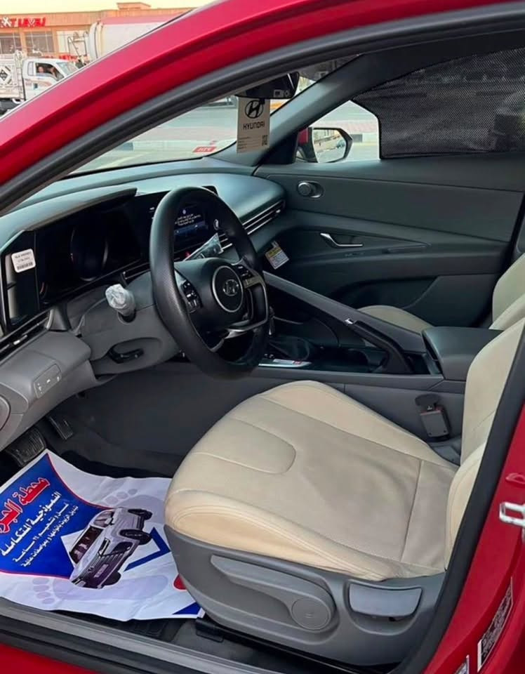 للبيع هيونداي إلنترا 2023 🚘🔴
اللون: أحمر
الممشى: 81 ألف كم
وارد أمريكي 🇺🇸

السيارة بيها ضربة بامريكا بنهاية الجملغ جهة السائق، والباب جهة السائق بيه شوية ضرر وصور الضربة بأمريكا مرفقة بالمنشور للوضوح والمصداقية.

السيارة بحالة جيدة والسعر المطلوب 145$ دولار
رقم الهاتف ***********
