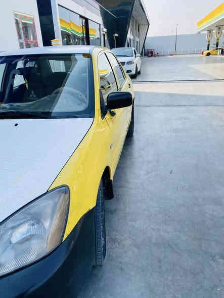 سلام عليكم حبايب سيارة لانسر للبيع 

موديل 2010 الشركة العامه مكينه 2000 
مو 1600 مكينه گير تبريد ثلج صدر كله مكفول 
صدر جديد تايرات نظيفه ما صار اهواي من بدلتهن دوشمة السيارة كلها رقم بغداد انگليزي السيارة بسمي مكاني بغداد حي البتول 
قرب معمل ثلج المصطفى مسافه عن جسر المشاة فرعين السعر ٦٧ ورقه و بيها مجال بسيط 
رقم الهاتف *********** محمد
