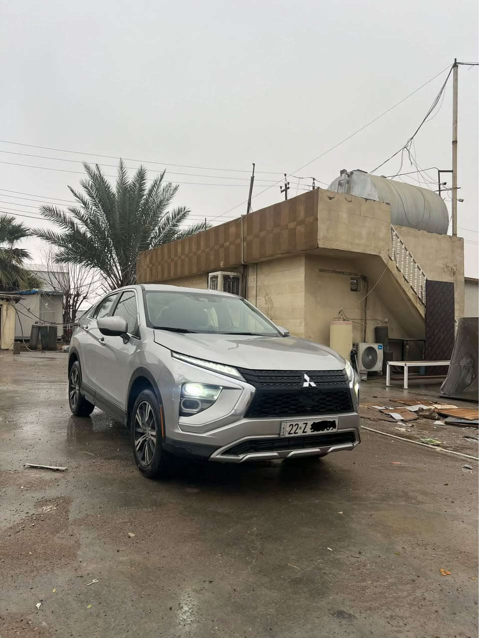 Mitsubishi eclipse 2023 فوول ماصفات
سەیارەکە بۆنیدی سبوغە لەگەڵ نیو چاملغی پێش و پشتی کەپسە بێ داخلی بێ شاصی ئێرباگ بەس سوکانی تەقیوە بیلادی لۆی داندرایتەوە شەریکە 
دەبل ئەکسلە
ماصفات: ئاوێنە شەفەتە خەتی جادەی رادار کوشین جلدە کوشین ئیتەرە کامیرەیە پێش و پشت بەسمەیە برێک بەسمەیە مەکینە ١.٥ تۆربۆیە 
٦٦ هەزار کم رۆشتووە
سحری ١٤٣ مەجالێ کەم 
*********** أربيل, العراق
