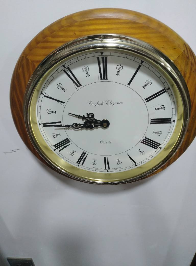 ساعة جدارية انكليزي بطارية وسط


**إذا كنت صاحب هذا الإعلان وتريد حذفه لأي سبب، رجاءا أرسل رسالة إلى الدعم الفني**