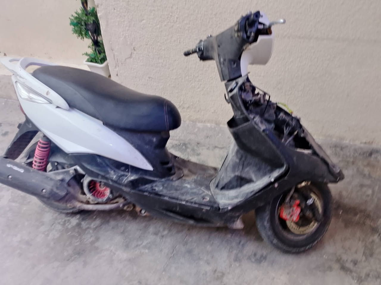 ثعلب البيع مكان مدينة الصدر  سعر 300قفل مستعجل مستعجل


**إذا كنت صاحب هذا الإعلان وتريد حذفه لأي سبب، رجاءا أرسل رسالة إلى الدعم الفني**