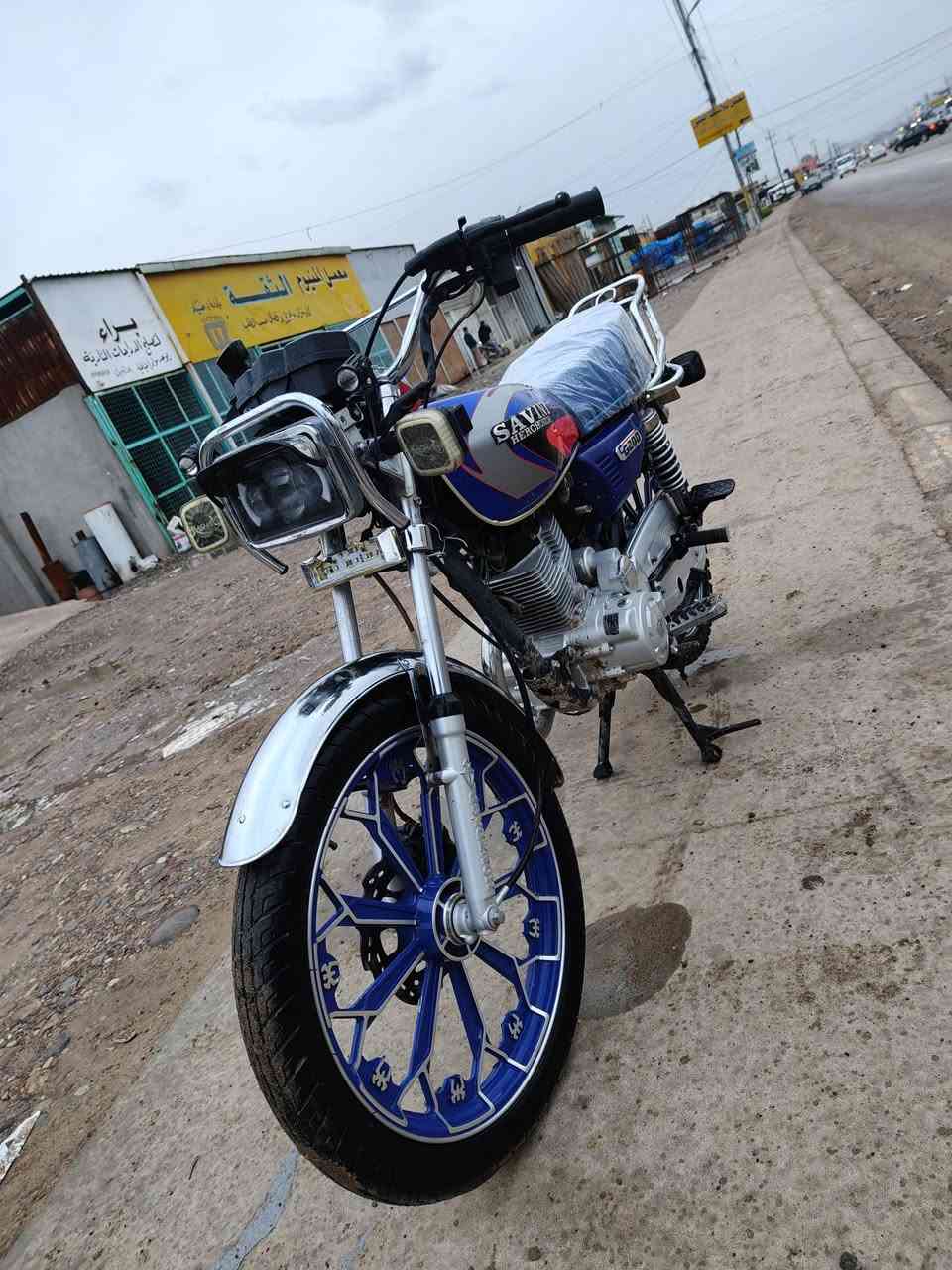 السلام عليكم للبيع سيفان 2024 محرك 200 مامفتوح كهربائيّات كلها شغاله سلف تشغيل عن بعد بصمتين تشغيل شاشه نضافه فول تواير جدد السعر 650 وبي مجال مكاني الجدعه للاستفسار ***********
