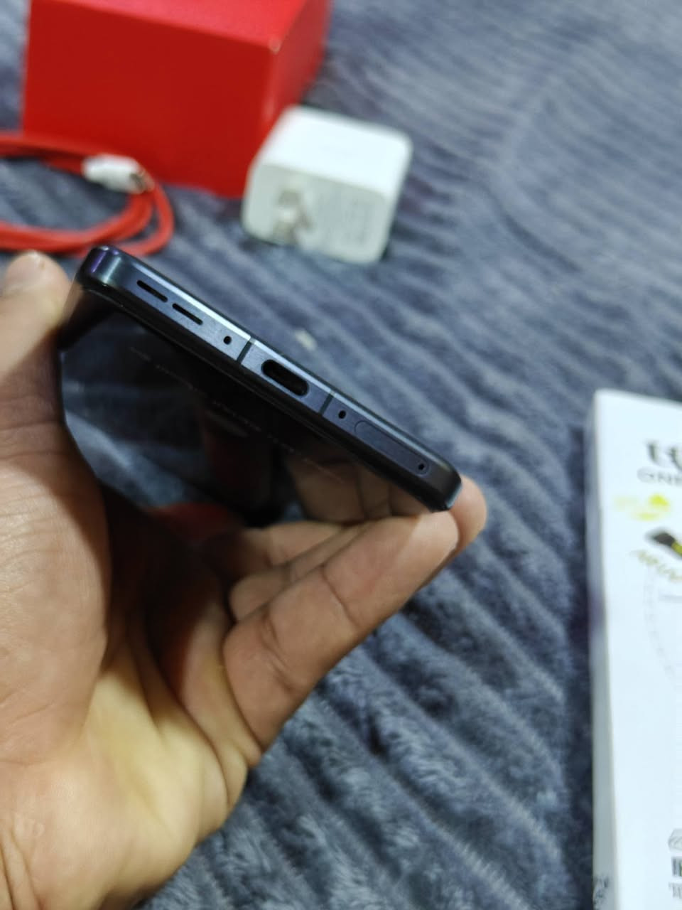 وان بلص 13نسخة عالمية uk نضافة 100 بطارية 99 معالج 8 اليت ذاكرة 512 عشوائية 16+12 بدعم esim + دبل خط يدعم تحديث هوائي شحن 100واط بطارية 6000 سليكون
السعر 875 الف
البصرة ***********
