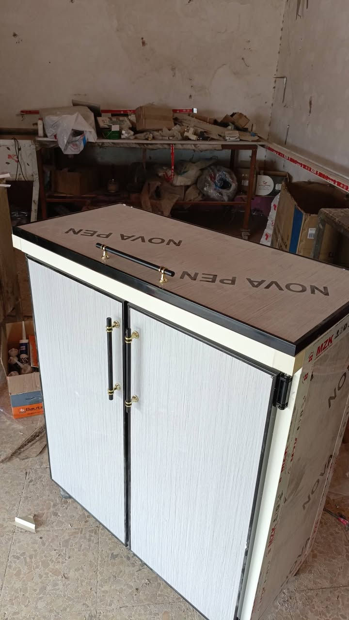 كيشوانية المنيوم القياس الارتفاع متر مربع والعمق اربعين سنتمتر الرفوف المنيوم بيبان امبطن رجل استيل وشرط مواد اصلي توصيل مجاني


**إذا كنت صاحب هذا الإعلان وتريد حذفه لأي سبب، رجاءا أرسل رسالة إلى الدعم الفني**