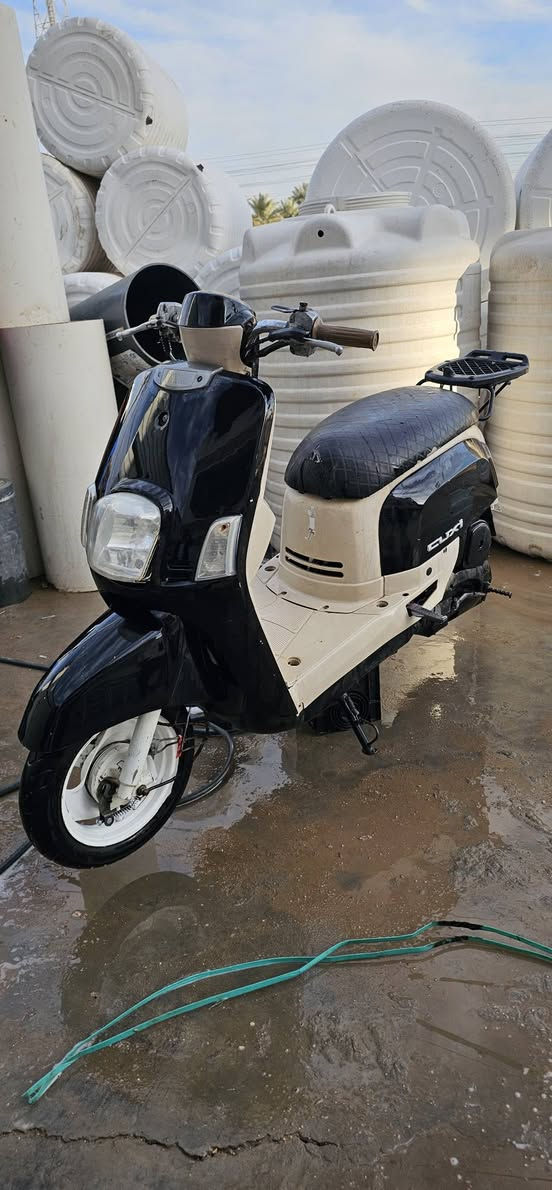 سلام عليكم ماكس بوليس للبيع دراجه نضيفه كفرات ختم واحد دراجه مفتوحه سلف شغال بيه نواقص بسيطه سعره 500 ماكاني كربلاء طريق بغداد ستفسار ***********
