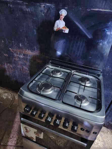 للبيع كلة شغال الفرن خطين والعيون عالفحص السعر ٨٥ كربلا***********
