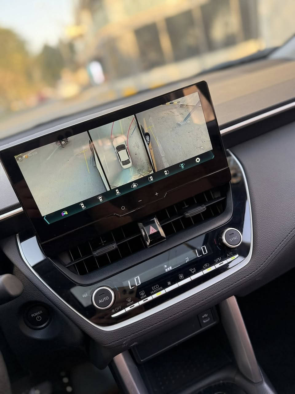 تويوتا كورلا فرونت لاندر   هايبرد 
رقم بغداد مشروع وطني 
خليجي مكفوله كفاله عامه 

‎موديل 2024
مستخدم عداد 9000 Km
‎بصمه تشغيل 
فتحه سقف 
‏‎ويل كب حجم 17 
داخل جلد 
‎هندبريك كهرباء 
‏‎شاشه كبيره 
اريل نفكيتر 
مكينه 1.8 
تحكم ستيرن 
رادار امامي 
تحديد مسار 
نظام ترحيب 

‎ مكانه بغداد الكراده 
‭0770 344 7990‬
