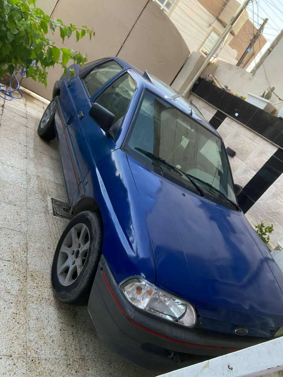 فورت سكورت موديل 91
سنويه جديد رقم الماني 
 كير و المكينه شرط رسوم و غرامه صفر سيارة جاهزة
 كابون بانزين بيها
 طخم  امامي جديد زوج تاير امامي جديد سياره حلوه ومرتبه من داخل دوشمه كشنات جديد شاشه سماعات مضخم دمام 
***********. .

***********

السعر25وبي مجال
