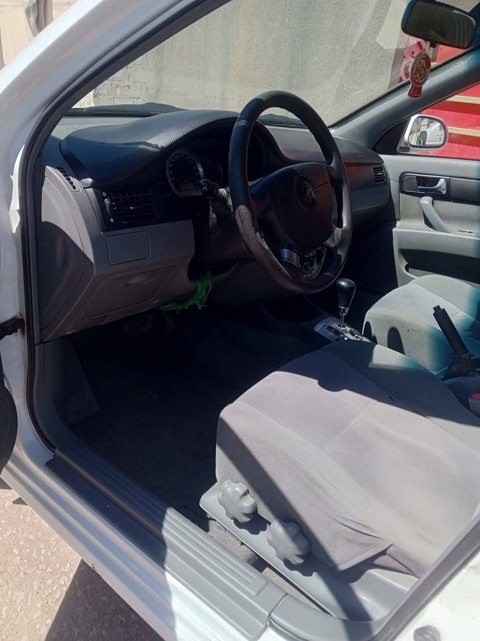 سلام عليكم .
اوبترا 2011
للبيع صبغ قبق الصندوك وربع جاملغ ولباقي مابي شي ومثل ما بل صور مكاني بابل مشروع المسيب 
***********
