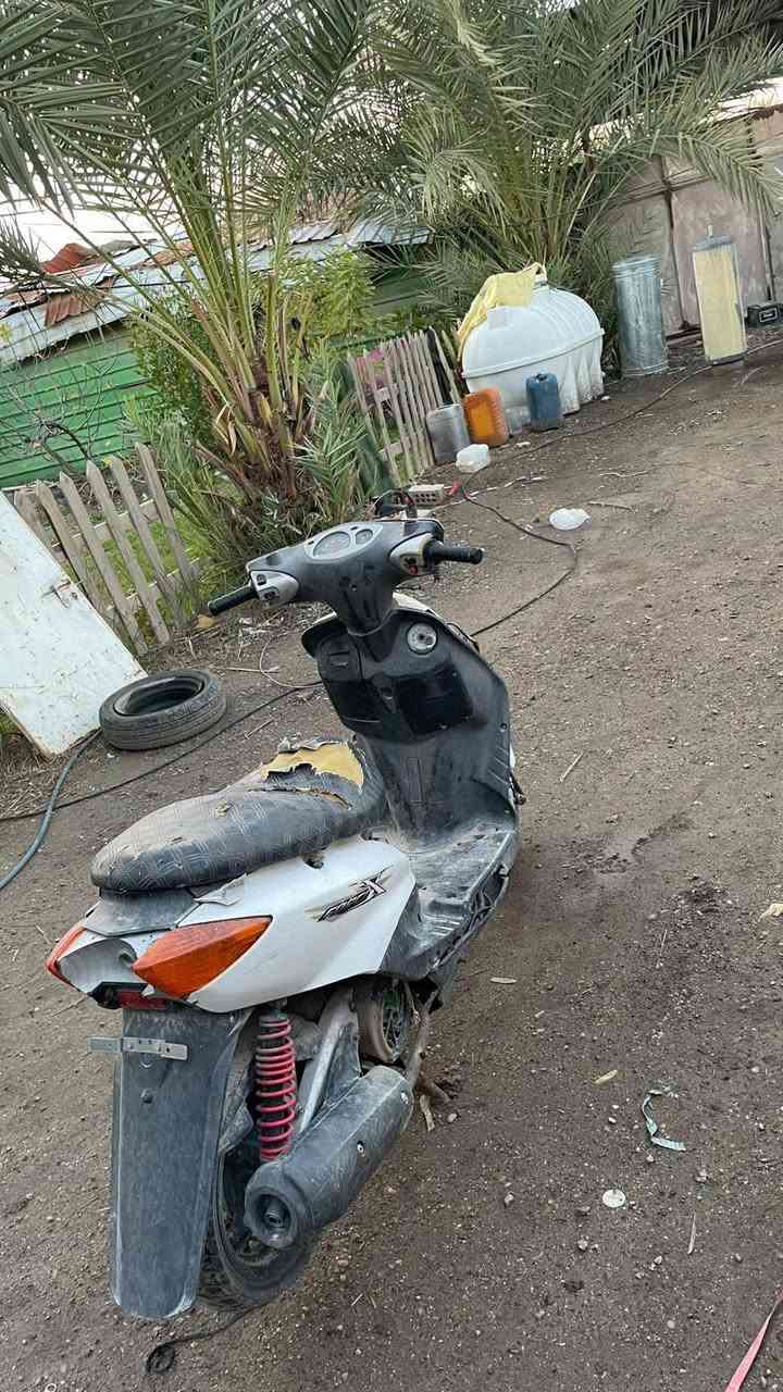 السلام عليكم
دراجتين ماكس وسكنس نثيه للبيع الدراجات تاركهن فتره طويله هسه يفيدن ادوات تفصيخ او ادامة ( السكنس تشتغل تمشي وتطفه والماكس بس لاطشه وشادلهه صالنصه رياضي كلش مرتبه) المكان بغداد الشعله السعر 200 الف ثنينهم وبيهه مجال للاستفسار ***********
