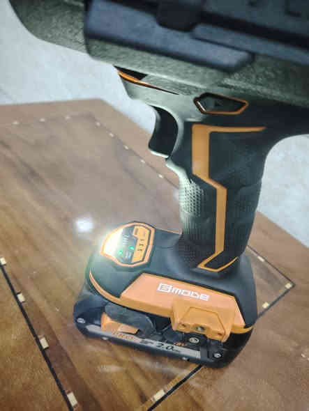 دريل لقمه٢١٠٠ نيوتن بروشلز نص انج نظافة فول فارغ *********** واتساب
