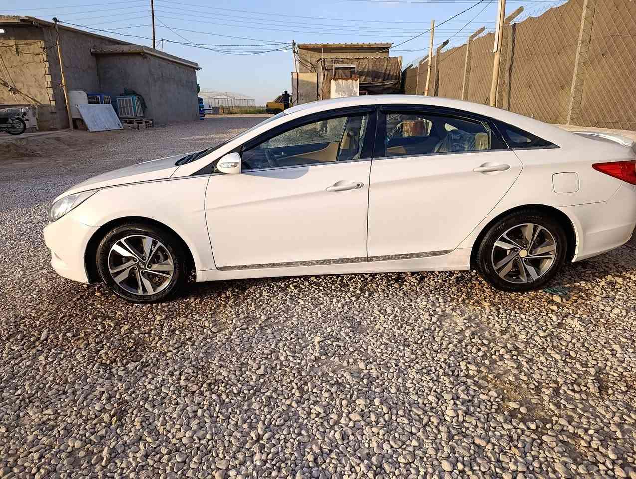 خليي موديل 12 جاهزه من كلشي مكينه 2400 بيها صبغ عام مكفوله من االضربه وتبديل سعرها 95 وبيها مجال *********** بي واتساب
