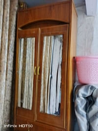 غرفه • نضيفه جدا • للبيع