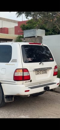 لاندكروزر GXR • فول • سلايد