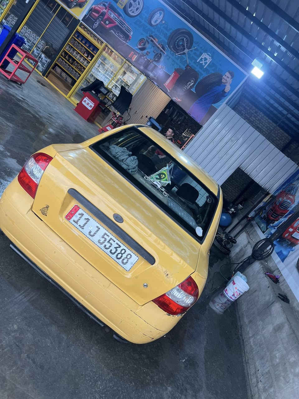 السلام عليكم ..طيبه موديل ٢٠١٦ب اسمي تحويل ثاني يوم لا ضربه ولا تبديل مكينه وكير مكفولات وبيهه سونار مثل مموضح بالصوره نقصهه بس تبريد السعر ٣٥ وبيهه مجال بسيط ***********
