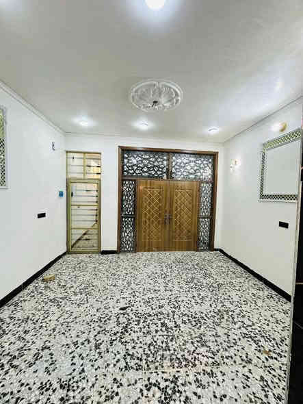 #يعلن مكتب اليرموك  للعقار
🔆🔅 الـــدار للــــــبـيــع 🔅🔆***********
⚜️ المســــاحة100متر مربعه 

. طابو   زراعي وقرار محكمة 🪐
⚜️ العنــــوان ⚜️  النجف //  
         🔆  الــتـــفـــــاصـيــــل  
الـبـنـاء  درجة اوله البيت مامسكون 
(( طـــابق الاول)) يحــتوي علا غرف، 1 وصاله + ومطبخ مفصول+ وستقبال  وصحيات داخل وخارج. 

🔱الــســعـــر  //35مليون. 🥰

             ملاحظة (((توجد كافت المساحات والقطع  )
⚜️        
((للاستفســار مراجعـة المكتب  #_للعقــار_والمقــاولات
العنــوان مكتب اليرموك  العقار مقابل قرية: الغدير اعمـود 282 #مكتب_اليرموك  العقار_

*********** او الاتصال على الارقام.🟡🟡📞📞📞♾
   🔆📞تطبيق وتساب موجود
او مرسله  😊
